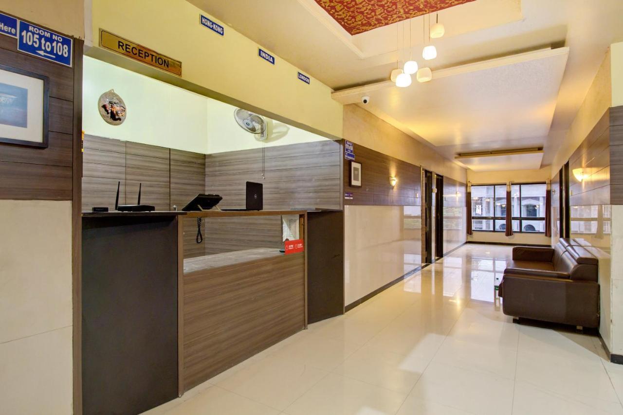 โอโย 40532 สวรรค์ แอนด์ สัปนา ลอดจิ้ง Hotel โซลาปูร์ ภายนอก รูปภาพ
